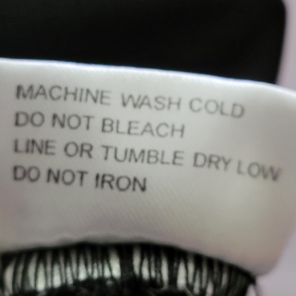 Women's Pink Tie-Dye Shorts - Picture 6 of 7